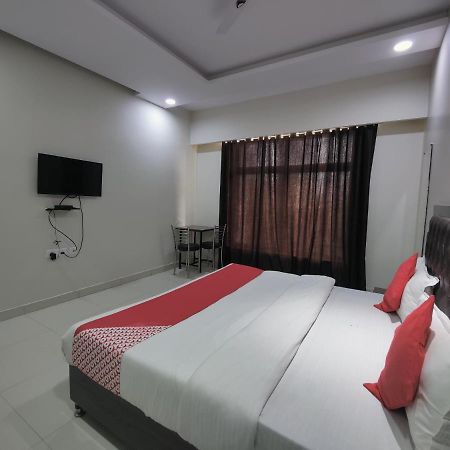 Hotel Kailash Mansarovar And Banquet Hall Bareilly Esterno foto