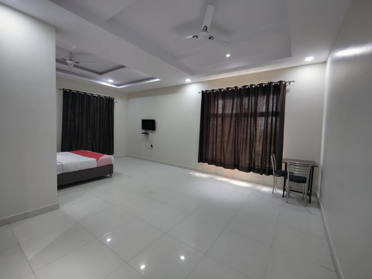Hotel Kailash Mansarovar And Banquet Hall Bareilly Esterno foto