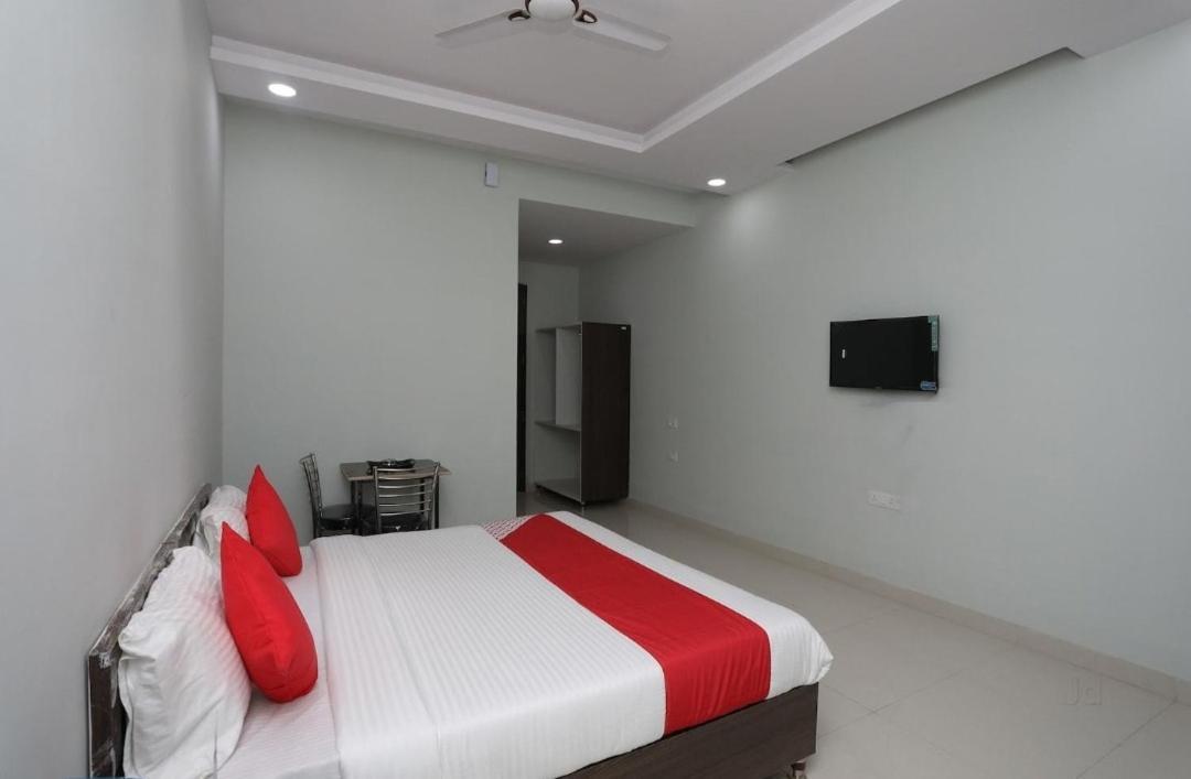 Hotel Kailash Mansarovar And Banquet Hall Bareilly Esterno foto