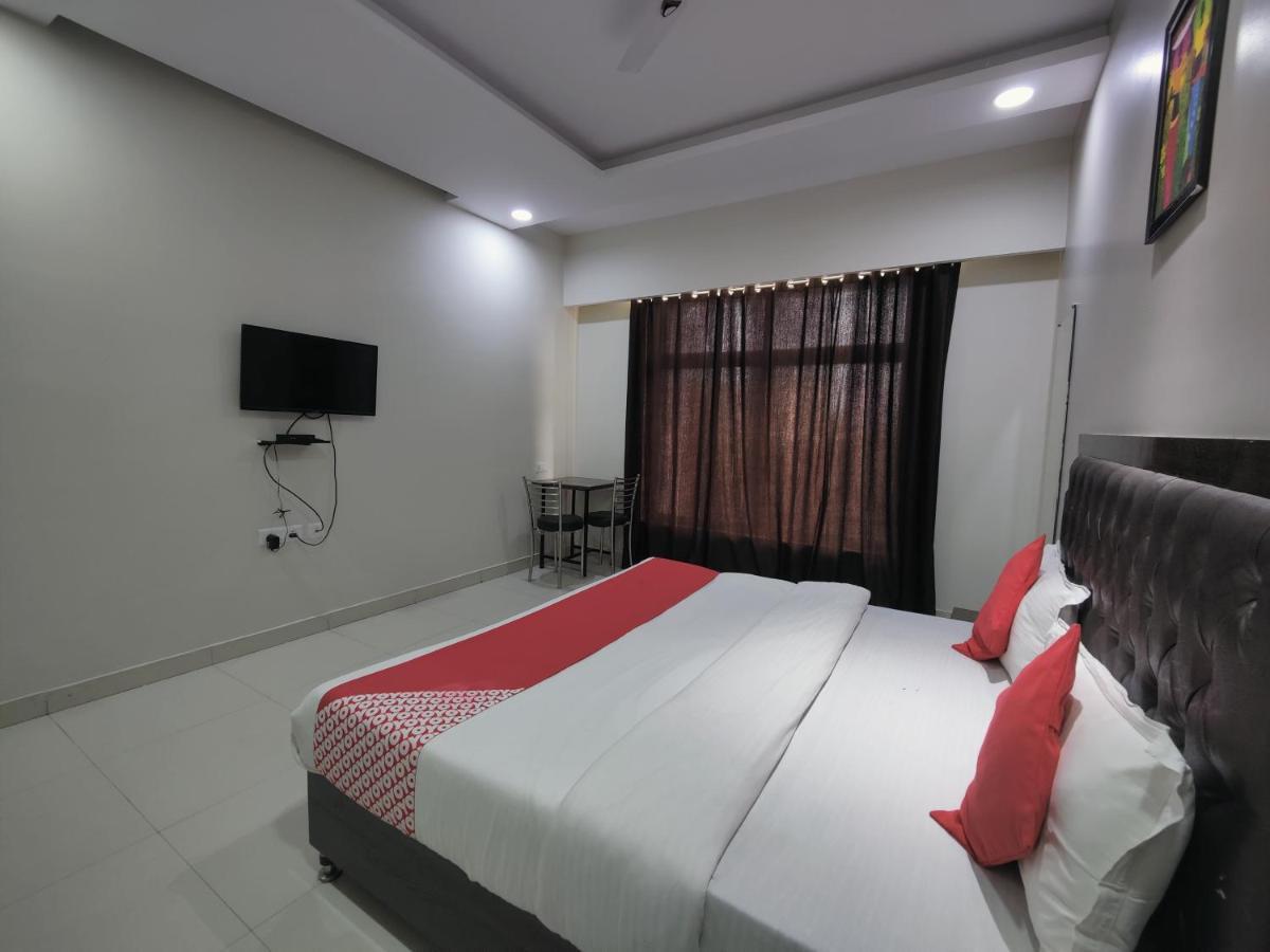 Hotel Kailash Mansarovar And Banquet Hall Bareilly Esterno foto